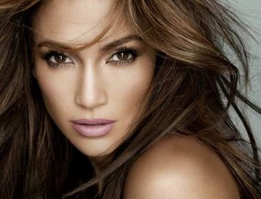 Η Jennifer Lopez ακόμα και στα 48 της μοιράζει «εγκεφαλικά»! - Εντυπωσιακή όσο ποτέ! (φωτό, βίντεο)